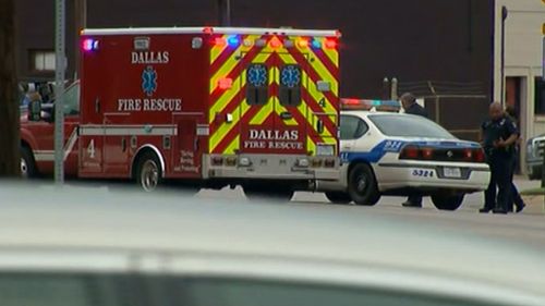 Emergency services respond to the Dallas threat. (9NEWS)