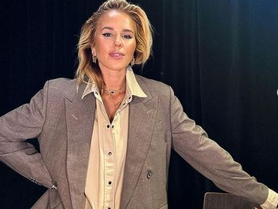 pip edwards share travel must have