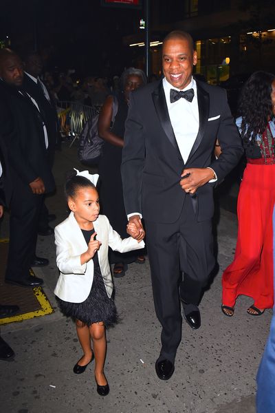 Jay Z and  Blue Ivy at the  CFDA Awards on June 6, 2017 in New York City