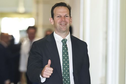 Il senatore nazionale Matt Canavan arriva per una riunione nella sala delle feste nazionali, al Parlamento di Canberra mercoledì 11 marzo 2026.