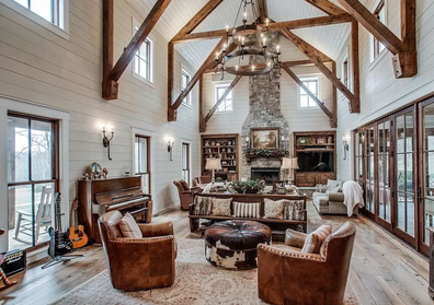 Miley Cyrus has offloaded her $21million Tennessee farmhouse to a dairy queen tycoon.