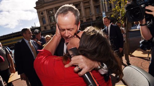 Bill Shorten was approached by Margo Carey. (AAP)