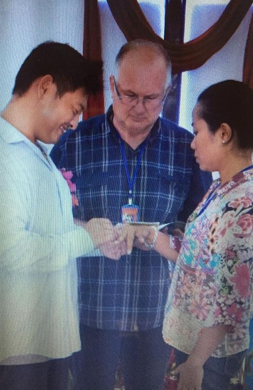 Bali Nine member Andrew Chan pictured marrying girlfriend Febyanti Herewila, with Salvation Army minister David Soper presiding. Picture: TV One Indonesia (Supplied)