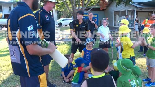 The disgraced cricketer met with local kids. (9NEWS)