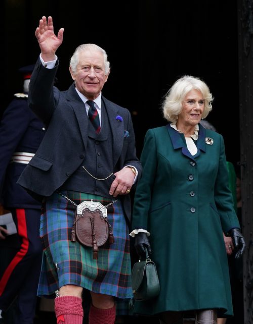 camilla la reine consort couronnement le roi charles iii