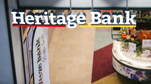 Heritage Bank customers in Queensland and NSW hit with online technical outage