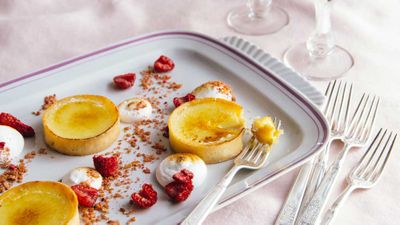 <strong>Sun Princess Share by Curtis Stone - tarte aux citron with raspberry granola and meringue</strong>