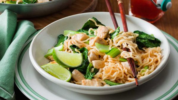 Sweet chilli chicken noodles recipe by Maggi