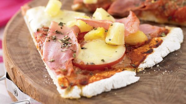 Ham and pineapple pizza