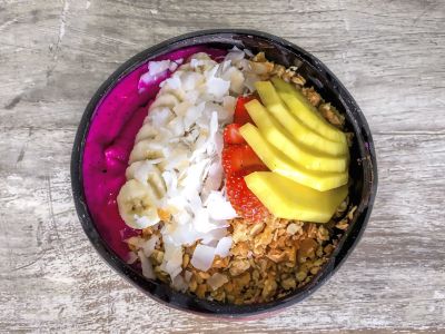 <strong>Fruit smoothie bowl</strong>