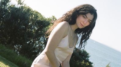 Lorde announces Solar Power tour