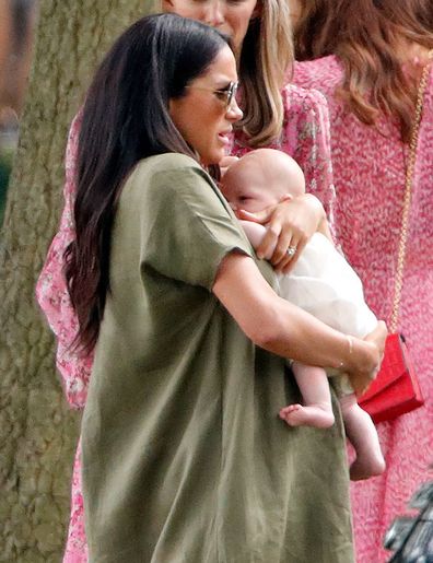 Meghan leaves the UK for Canada to be reunited with baby Archie
