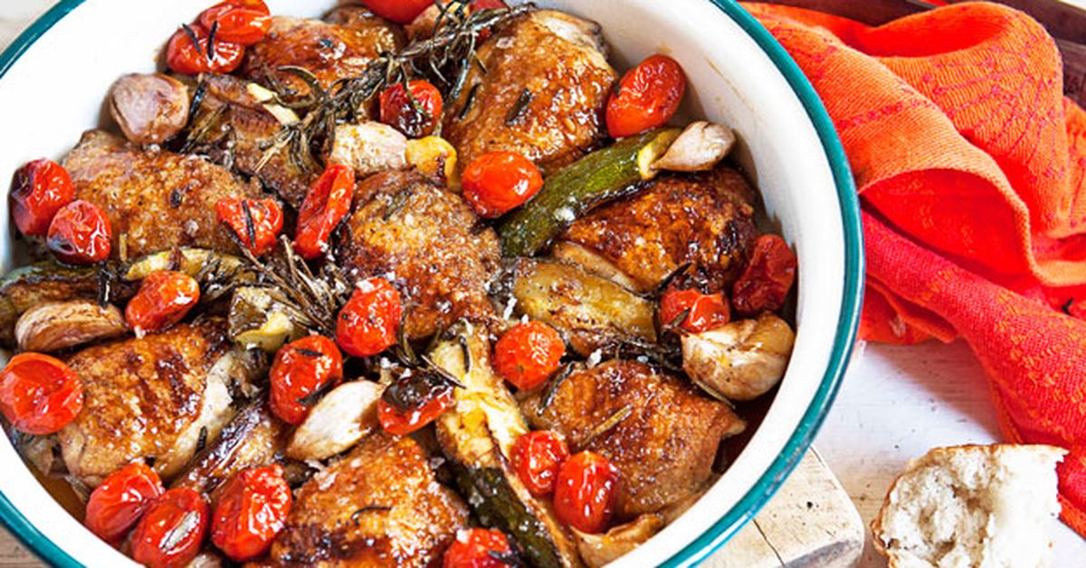 Pan-roasted chicken with maple syrup and tomatoes - 9Kitchen