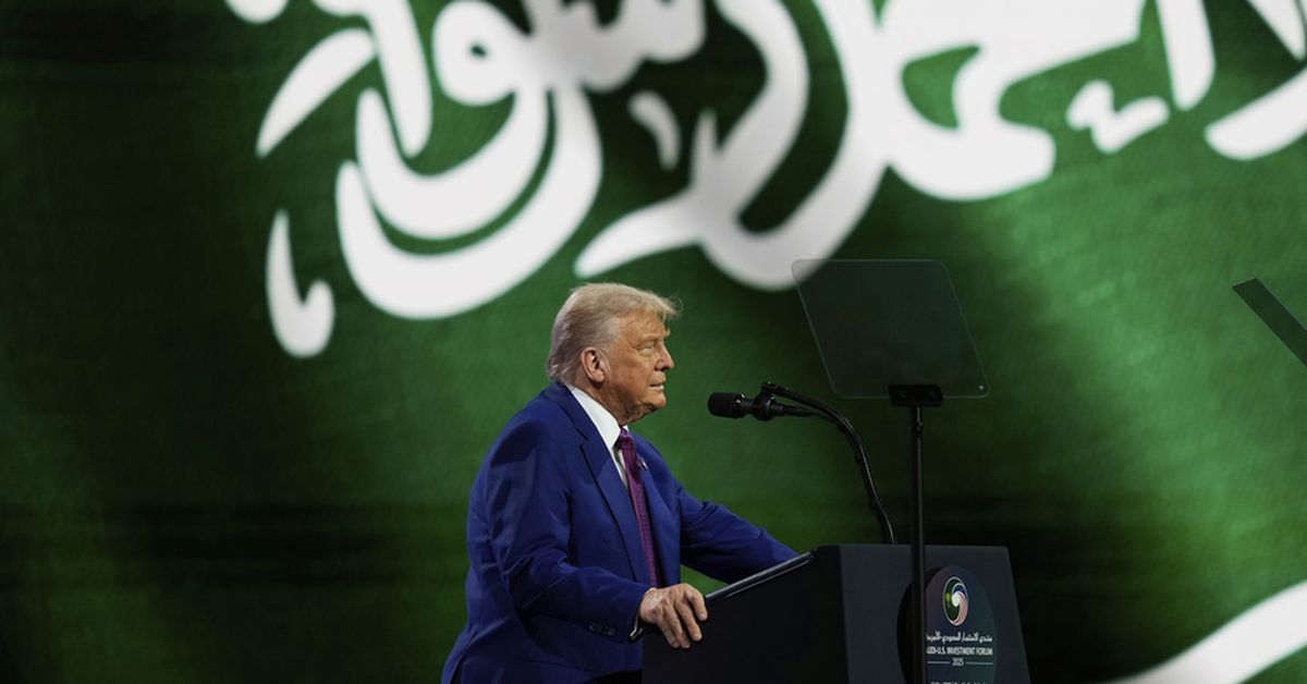 Trump in Saudi speech urges Iran toward a 'new and a better path' as he ...