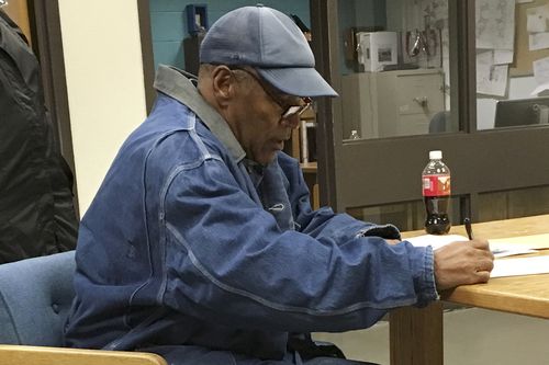 OJ on the day of his release from Lovelock prison. (AAP)