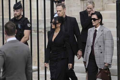 Kim Kardashian, Kris Jenner