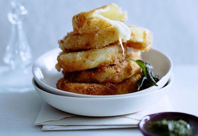 Fried mozzarella with anchovy, caper and parsley sauce