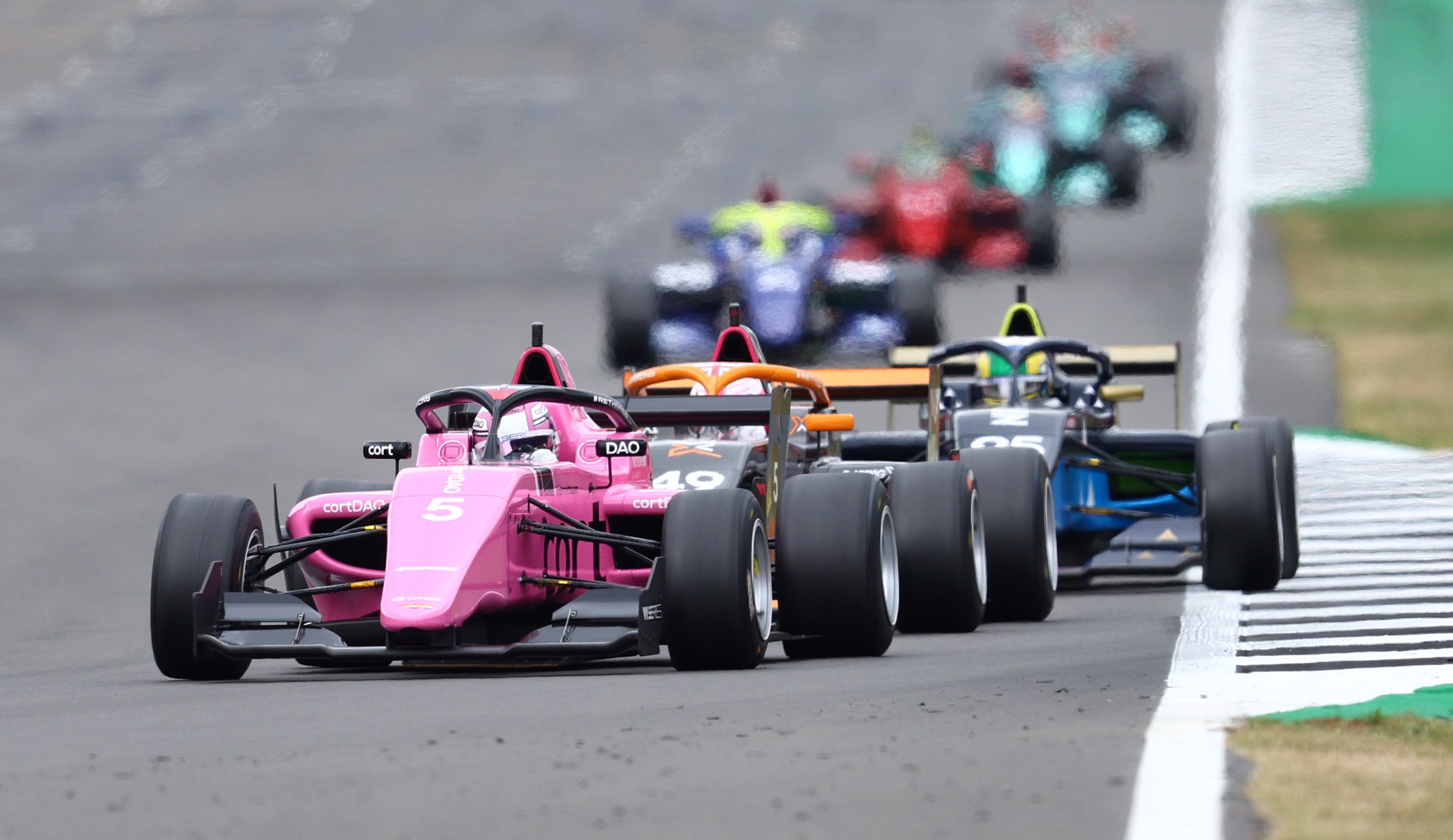 EXCLUSIVE: Leading female racers call for rethink of 'fishbowl' F1 feeder category