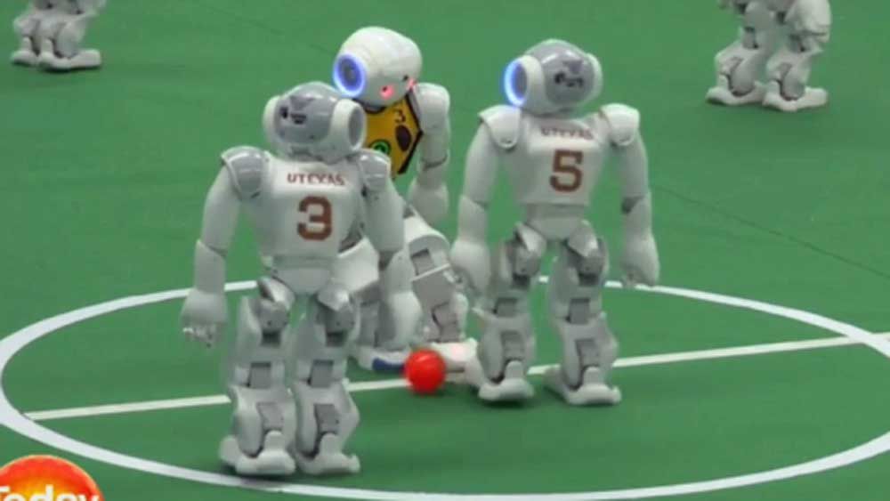 US robots defeat Australian ones in soccer