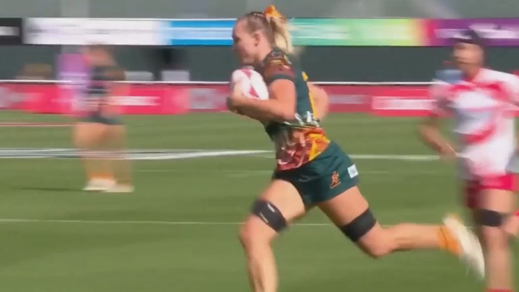 Australia ends New Zealand's epic 41-game streak to claim victory in women's final at Dubai Sevens