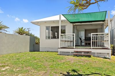 Rare Gold Coast Mermaid Beach Cottage Sells For 4 9 Million