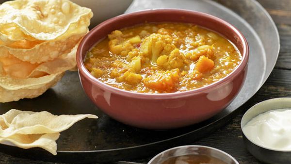 Weight Watchers' pumpkin and cauliflower dhal