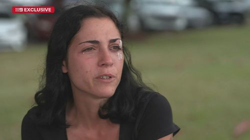 Una delle sopravvissute all'incidente, Erica Chindamo, ha detto a 9News che era seduta vicino ad Andreatta quando l'autobus si è schiantato.