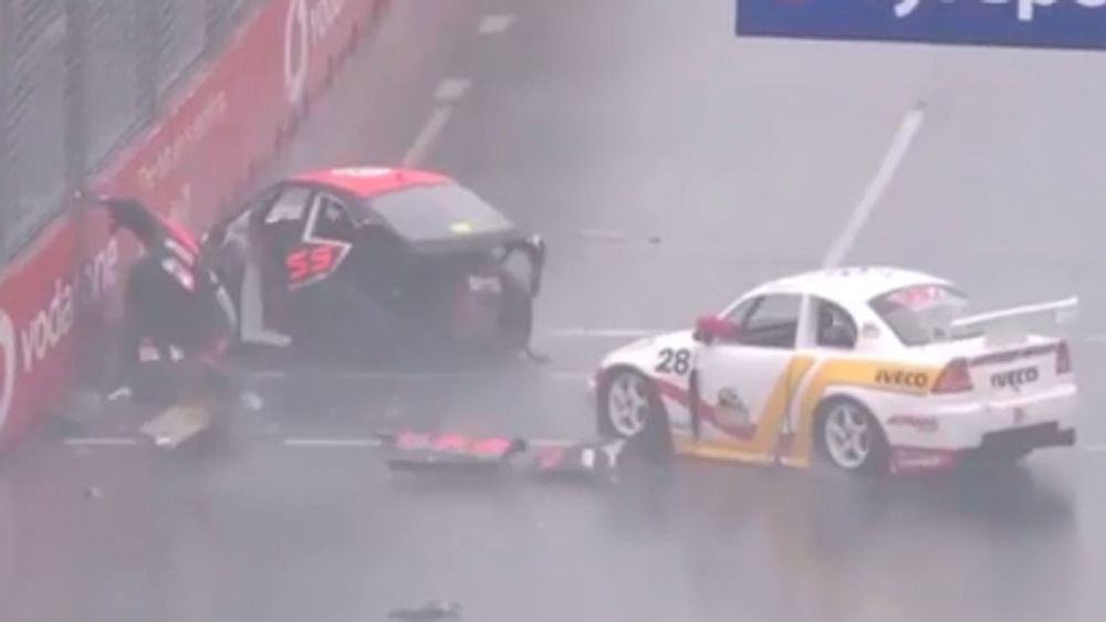High speed crash in Aussie Racing Cars on the Gold Coast