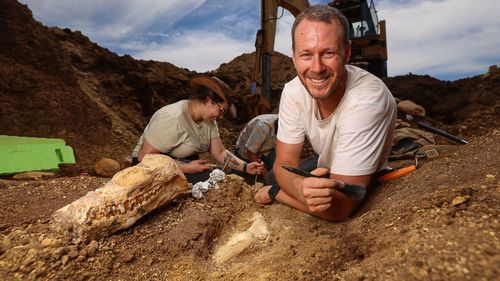 Hundred million-year-old fossil dug up in Queensland