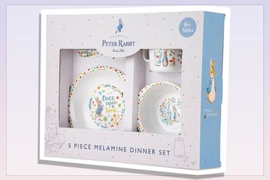 9PR: Classic Peter Rabbit Dinner Set, 5 Pieces with plate, bowl, cup, fork and spoon