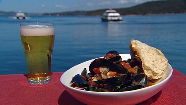 Mussels with a tomato, garlic and chilli broth with toasted bread