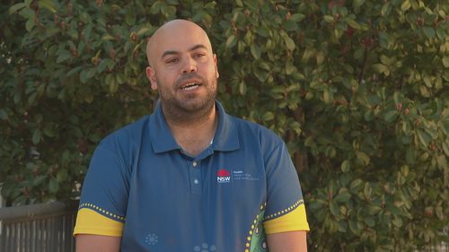 Brendon Cutmore, directeur du district sanitaire local de l'Ouest de la Nouvelle-Galles du Sud pour la santé et le bien-être des Autochtones.  Épidémie de coronavirus de Dubbo