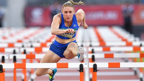 Despite currently being in Europe to compete, Australian hurdler Sally Pearson has her eye on winning gold at the Gold Coast Commonwealth Games next month (AAP).