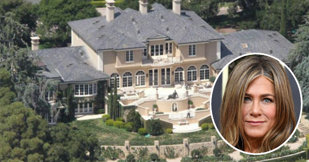 You'll never guess who Jennifer Aniston bought her $21.6m mansion from -  nine.com.au