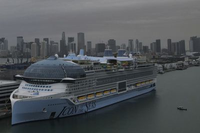 Icon of the Seas: World's largest cruise ship makes maiden voyage from Miami