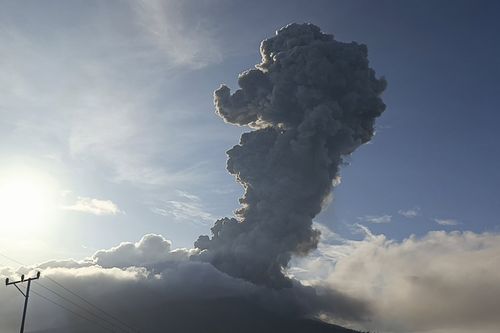 Mount Lewotobi Laki-Laki 