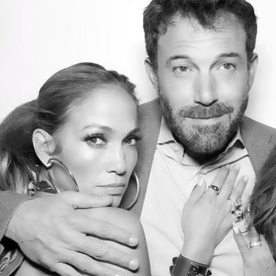 Jennifer Lopez, Ben Affleck and Leah Remini posed in a photo at a birthday party.