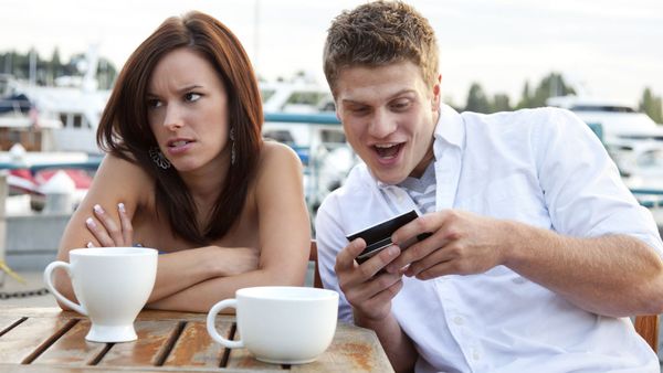 Woman dates man who is obsessed with virtual wife