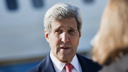 John Kerry makes unannounced visit to Iraq on anti-jihadist tour