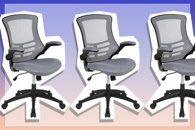 9PR: Flash Furniture Mid-Back Dark Gray Mesh Swivel Ergonomic Task Office Chair with Flip-Up Arms