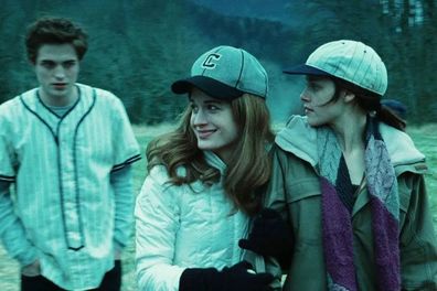 Robert Pattinson, Elizabeth Reaser and Kristen Stewart as Edward, Esme and Bella in Twilight.