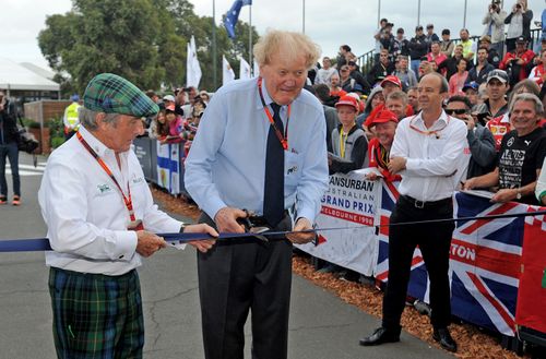 Mr Walker died after a lengthy battle with cancer. (AAP)