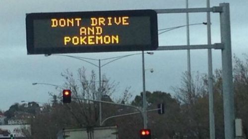 VicRoads deployed electronic signs around Melbourne warning motorists. (Twitter)