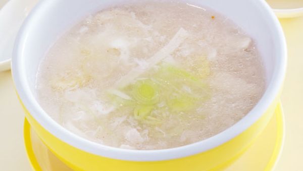 Chicken and sweet corn soup