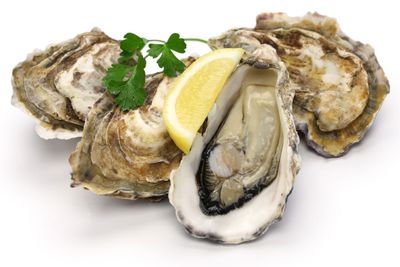 Oysters: 50-100 micrograms per 75g