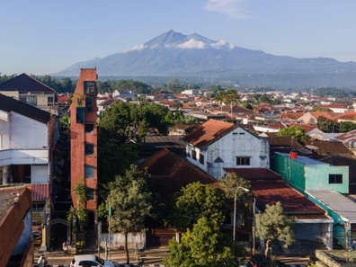 Photos of PituRooms skinny hotel in Java, Indonesia 