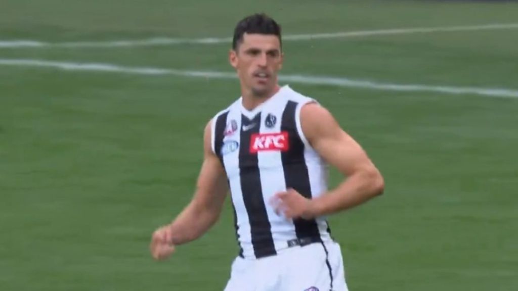 Veteran Magpie Scott Pendlebury makes history with 10,000th disposal on Anzac Day
