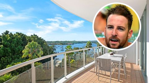 Star retired swimmer James Magnussen has sold his Sydney waterfront apartment.