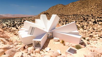 californian desert starburst house multiple shipping containers architecture 