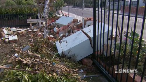 Debris was left strewn across the Northcote street. (9NEWS)